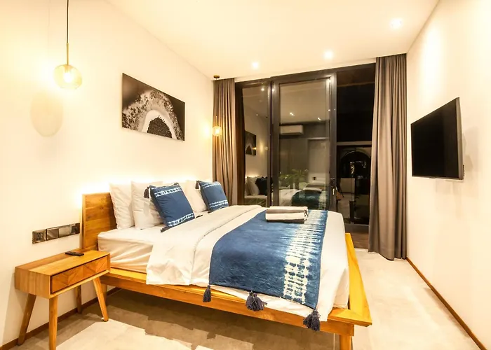 New 4Br Villa 200M To The Beach Canggu *