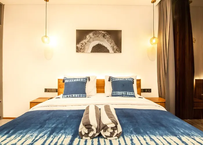 New 4Br Villa 200M To The Beach Canggu *