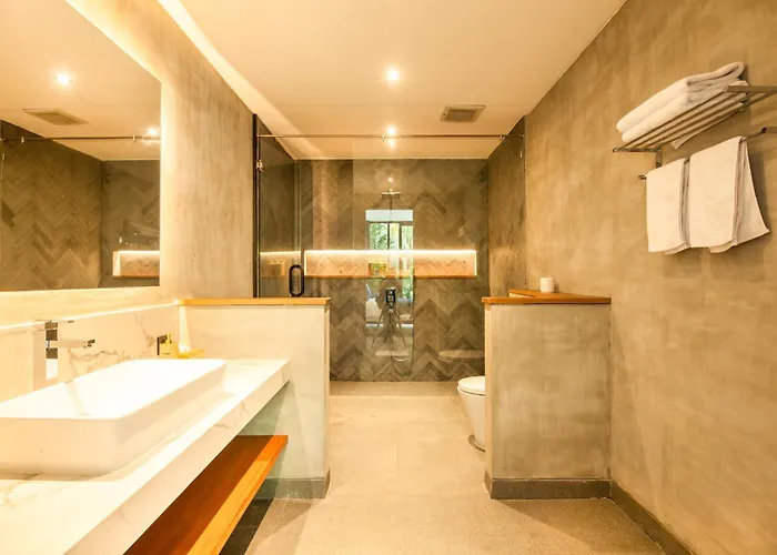 New 4Br Villa 200M To The Beach Canggu *