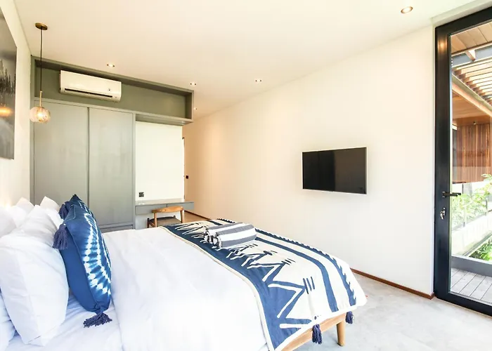 New 4Br Villa 200M To The Beach Canggu