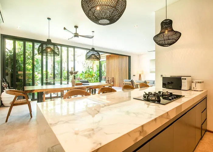 New 4Br Villa 200M To The Beach Canggu 别墅 坎古