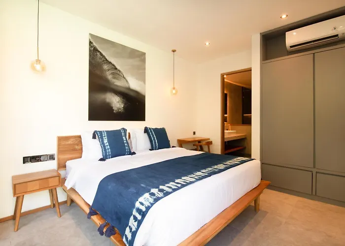 New 4Br Villa 200M To The Beach Canggu *